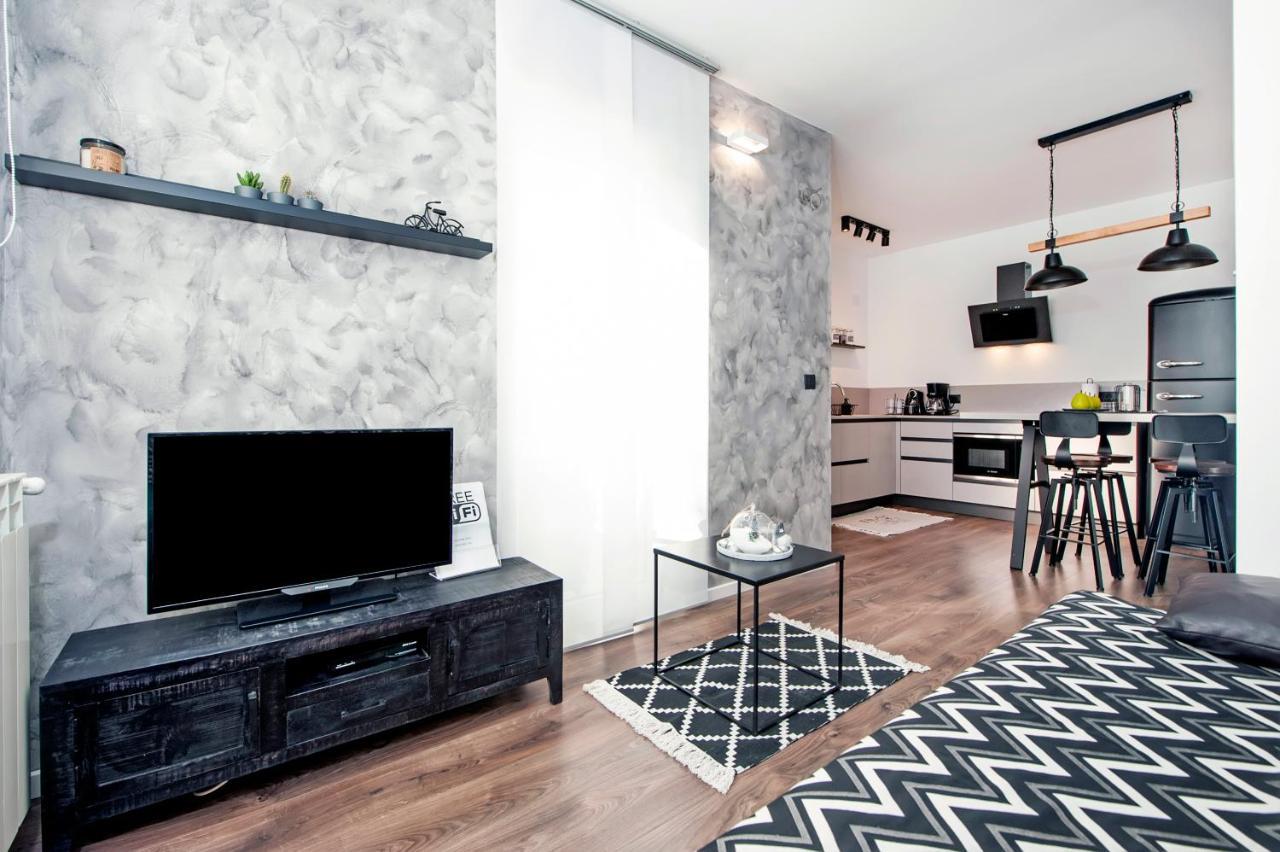 Apartment Margita Ровінь Екстер'єр фото