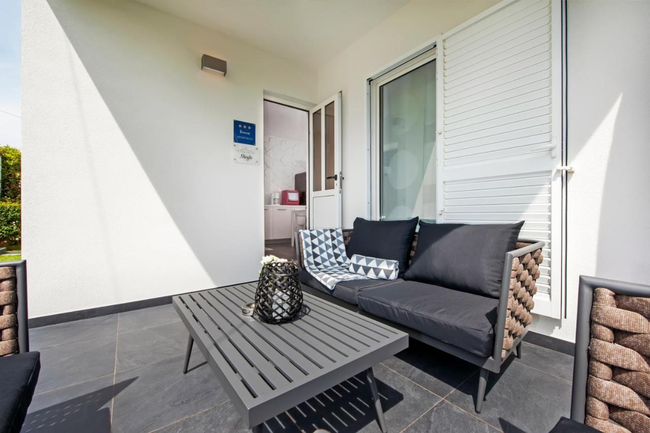 Apartment Margita Ровінь Екстер'єр фото